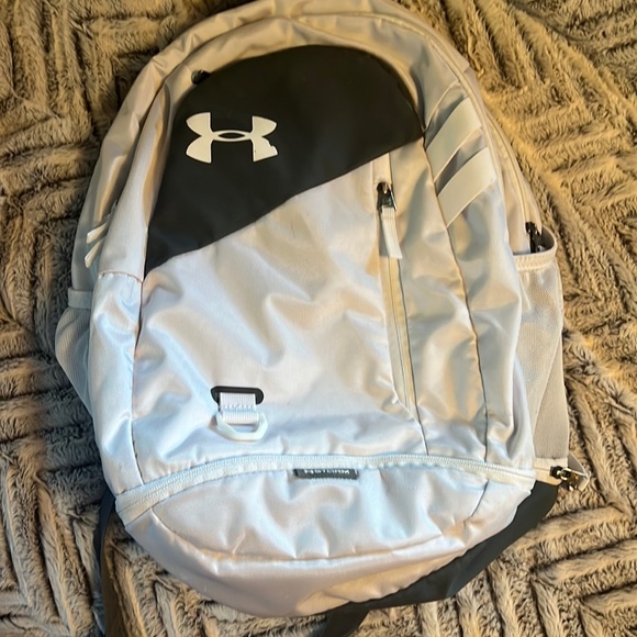 under armor backpack - Picture 1 of 2